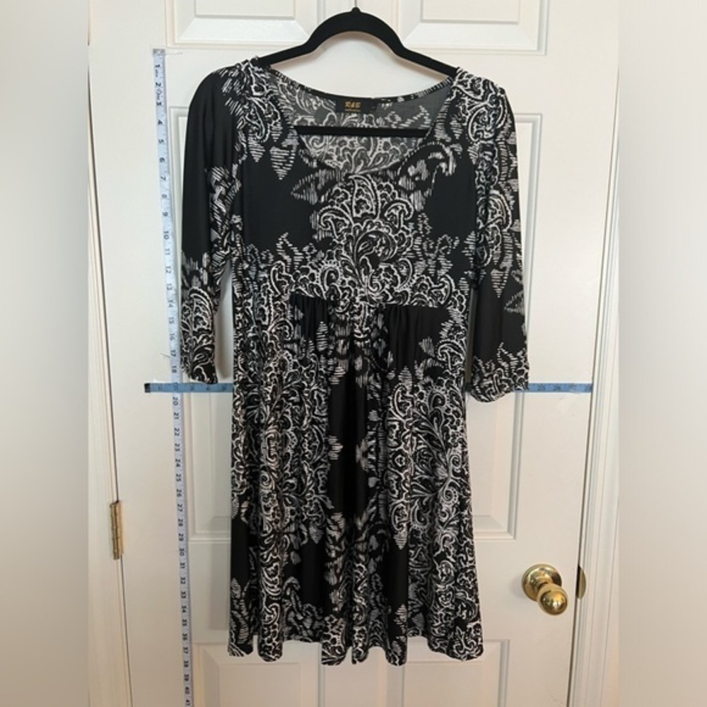 R & B collection Dress, Large